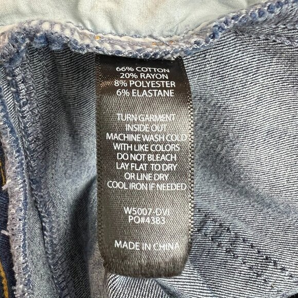 Betabrand Jeans Women Large Blue Denim Signature Mid-Rise Bootcut Pull On Pocket - Picture 10 of 10